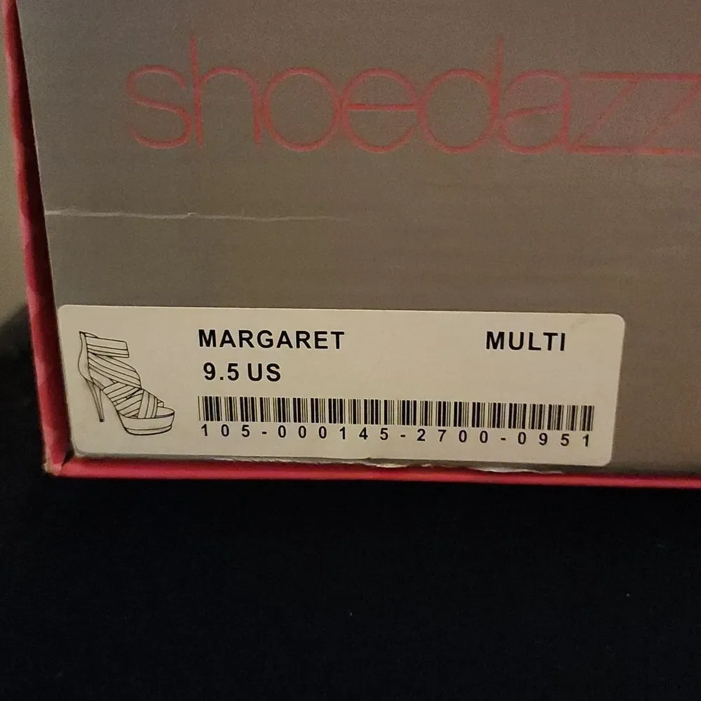Shoe dazzle platform
